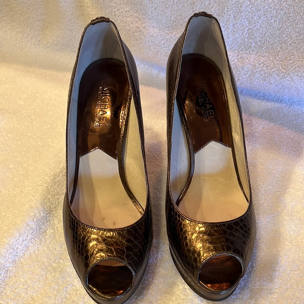 Michael Michael Kors shoes. Size 8.
